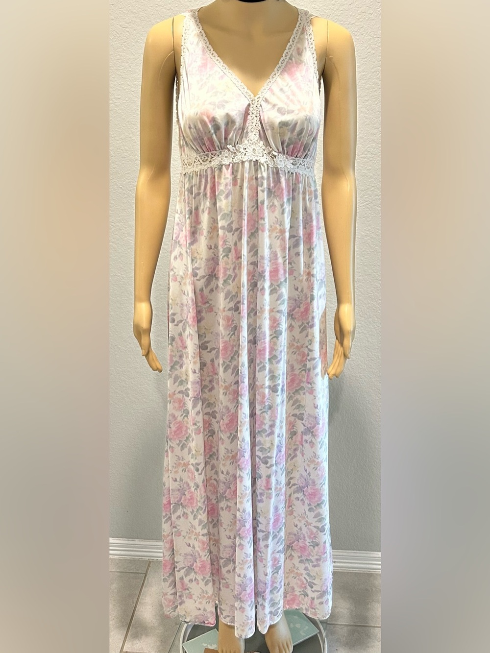 Miss Elaine Floral Lace-Trim Long Nightgown - White & Pink